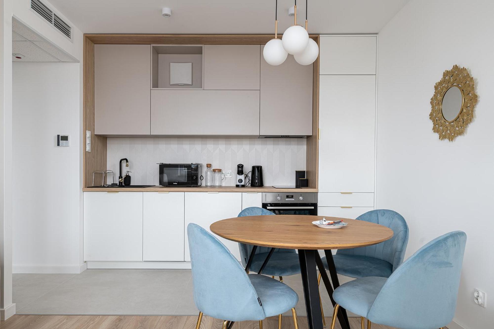 Rentplanet - Apartamenty Pileckiego 바르샤바 외부 사진
