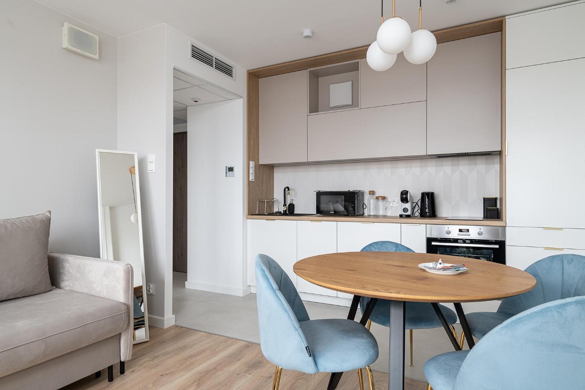 Rentplanet - Apartamenty Pileckiego 바르샤바 외부 사진
